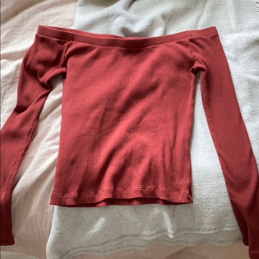 Off the shoulder long sleeve top